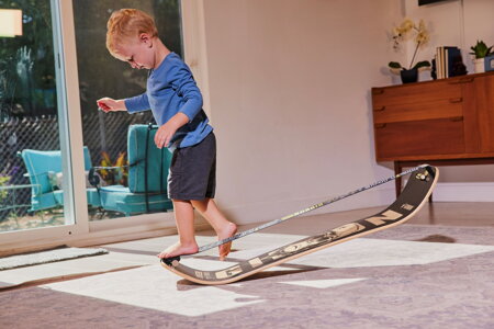 Dítě na giboardu Dítě na giboardu